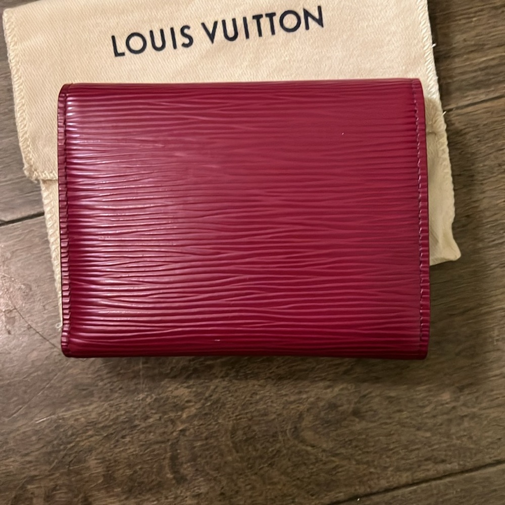 LV Compact Wallets - NEW - Picture 6 of 10
